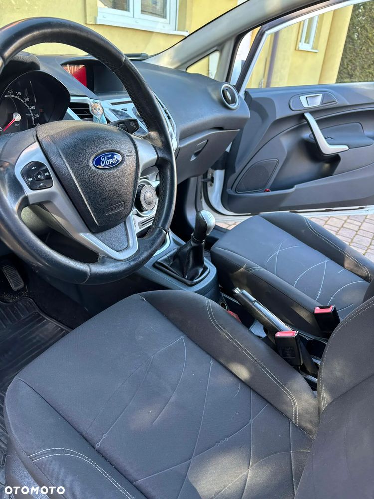 Ford Fiesta 1.25 Trend - 10