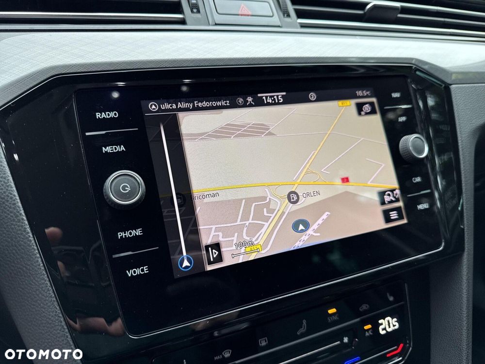 Volkswagen Passat - 29