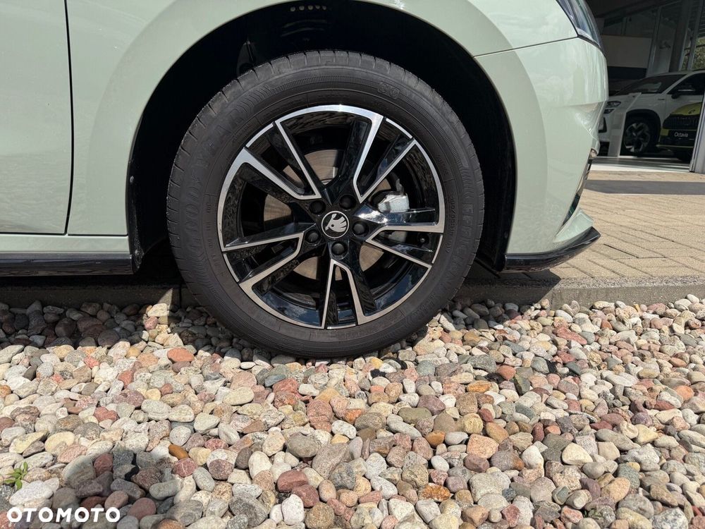 Skoda Fabia 1.0 TSI Monte Carlo - 30