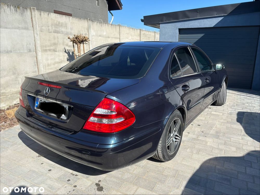 Mercedes-Benz Klasa E 240 Classic - 3