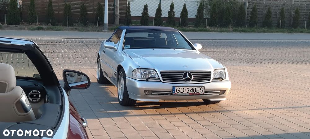 Mercedes-Benz SL - 23