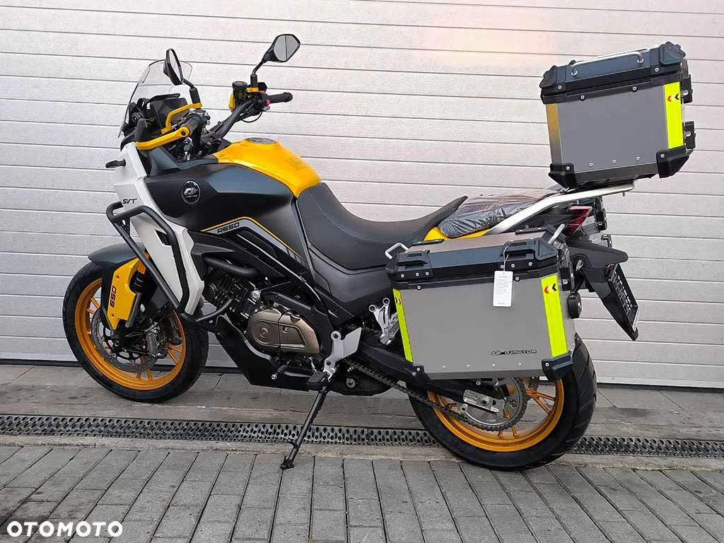 QJMOTOR SVT 650 - 1