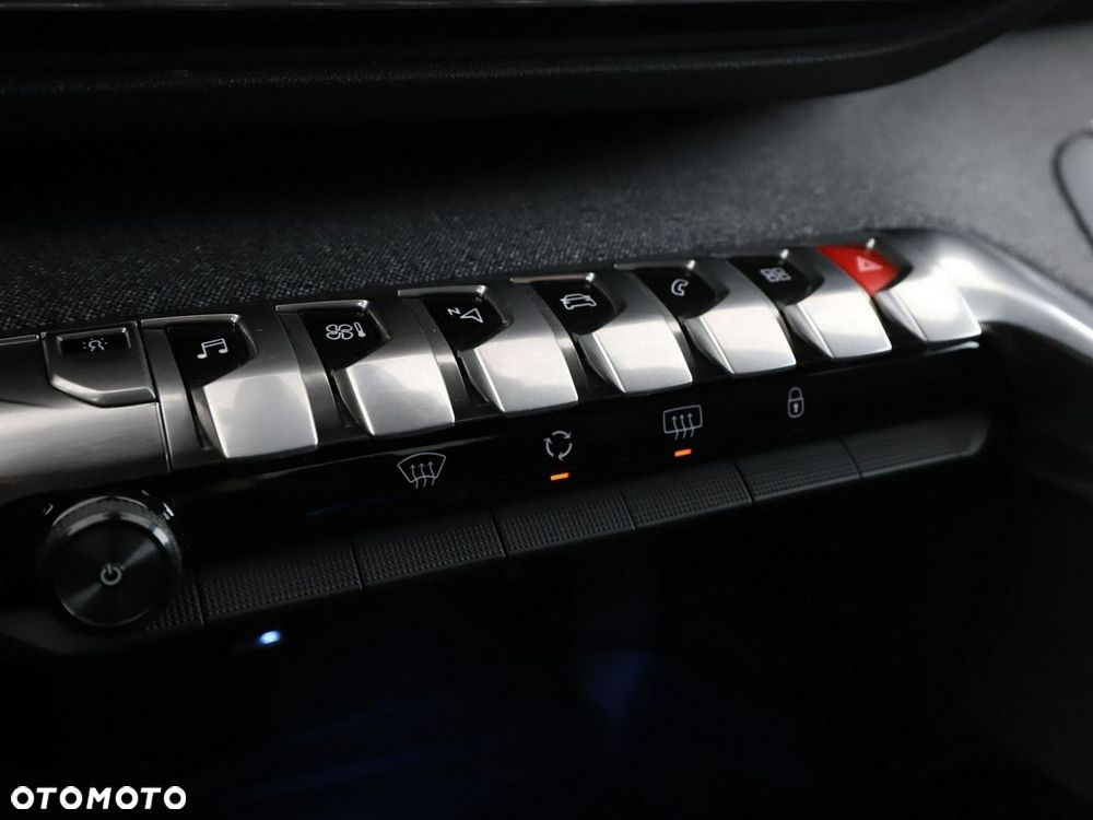 Peugeot 3008 PureTech 180 Stop & Start GPF EAT8 GT - 29