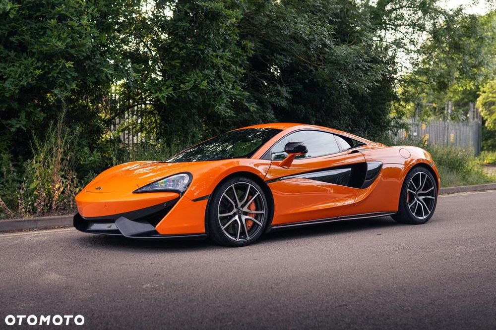 McLaren 570S Coupe - 1