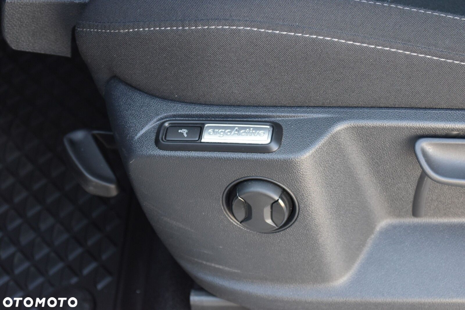 Volkswagen Tiguan - 34