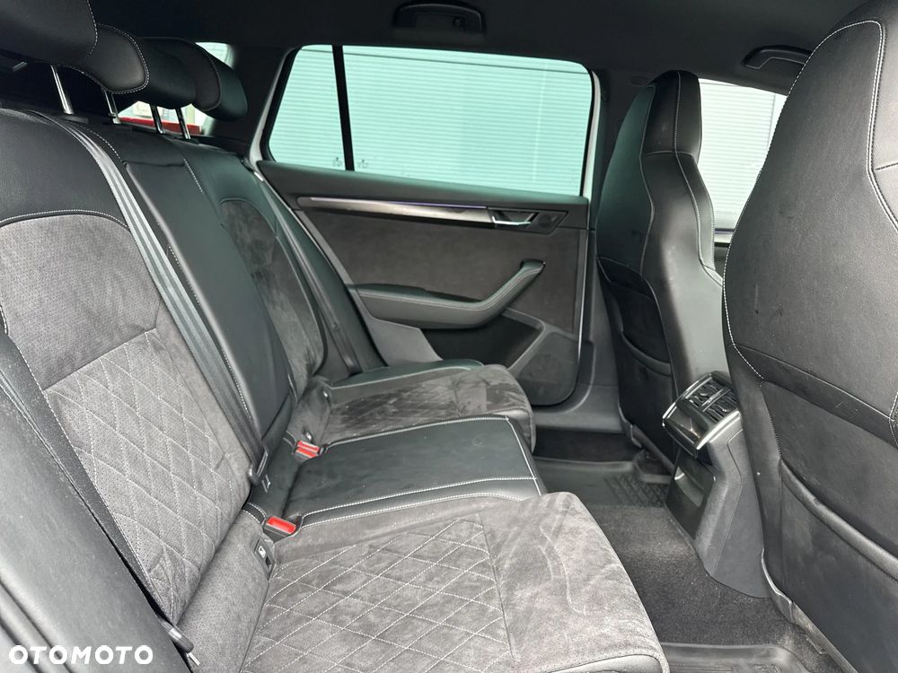 Skoda Superb 1.5 TSI Sportline DSG - 7