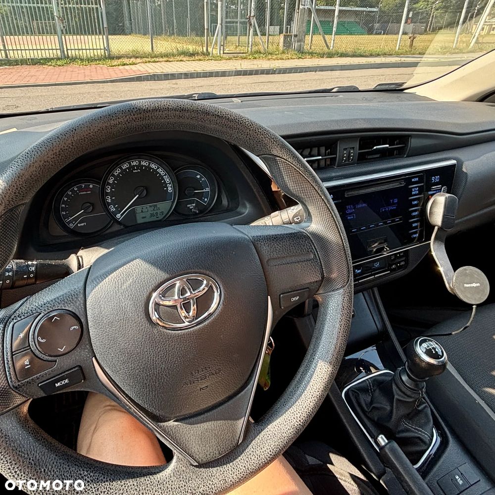 Toyota Auris 1.33 VVT-i Active - 2