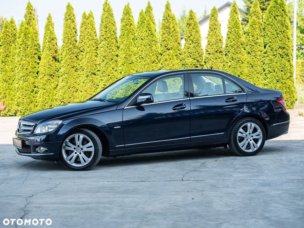 Mercedes-Benz Klasa C 350 CDI DPF 4Matic 7G-TRONIC Avantgarde - 7