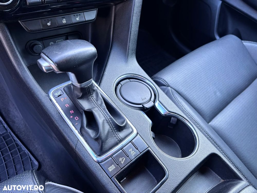 Kia Sportage 2.0 DSL HP 6AT 4x4 Style - 23
