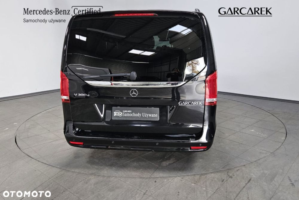Mercedes-Benz Klasa V - 7