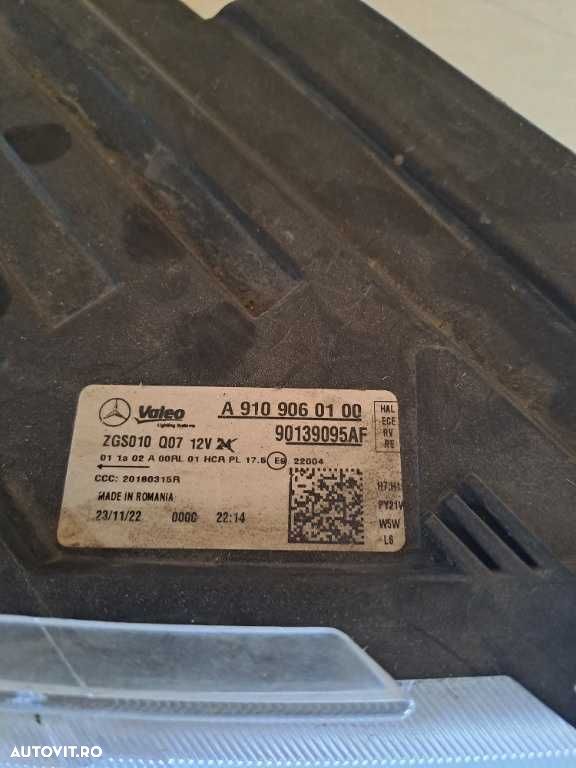 Far dreapta Mercedes Sprinter an 2018-2024 original Europa - 6