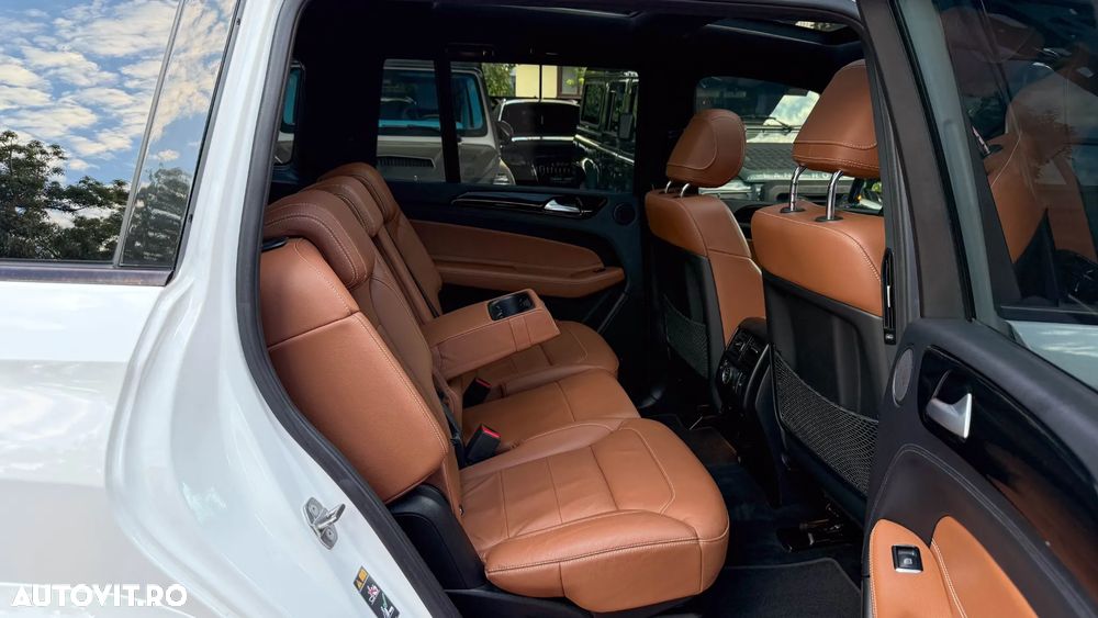 Mercedes-Benz GLS - 9