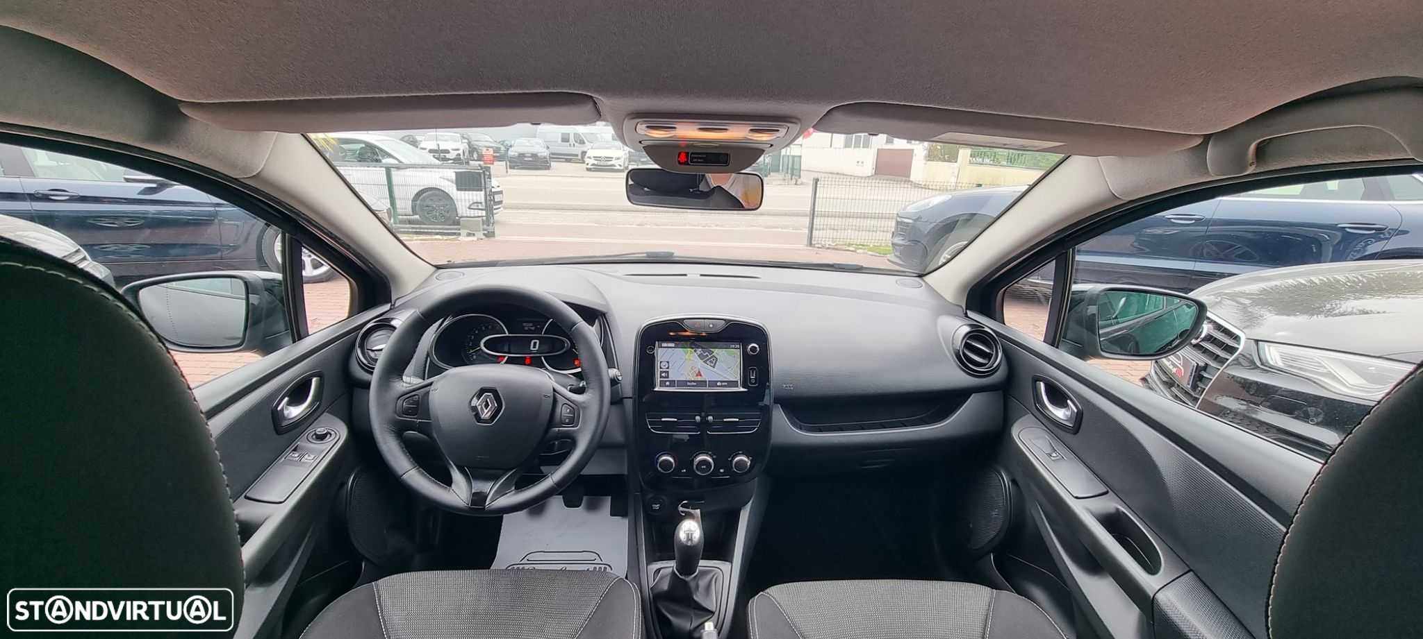 Renault Clio Sport Tourer 0.9 TCE Dynamique S - 16