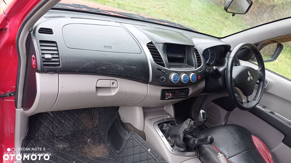 Mitsubishi L200 - 3