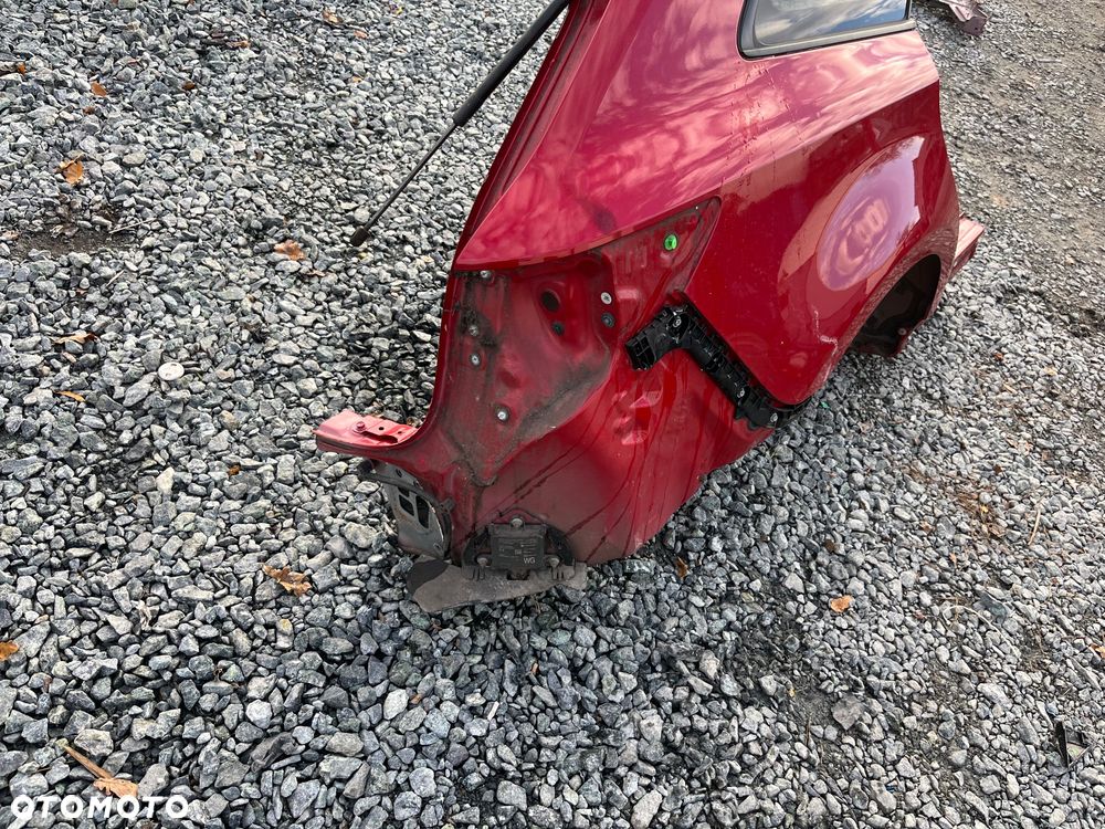 Ćwiartka błotnik próg prawy Toyota Corolla E21 KOMBI - 2