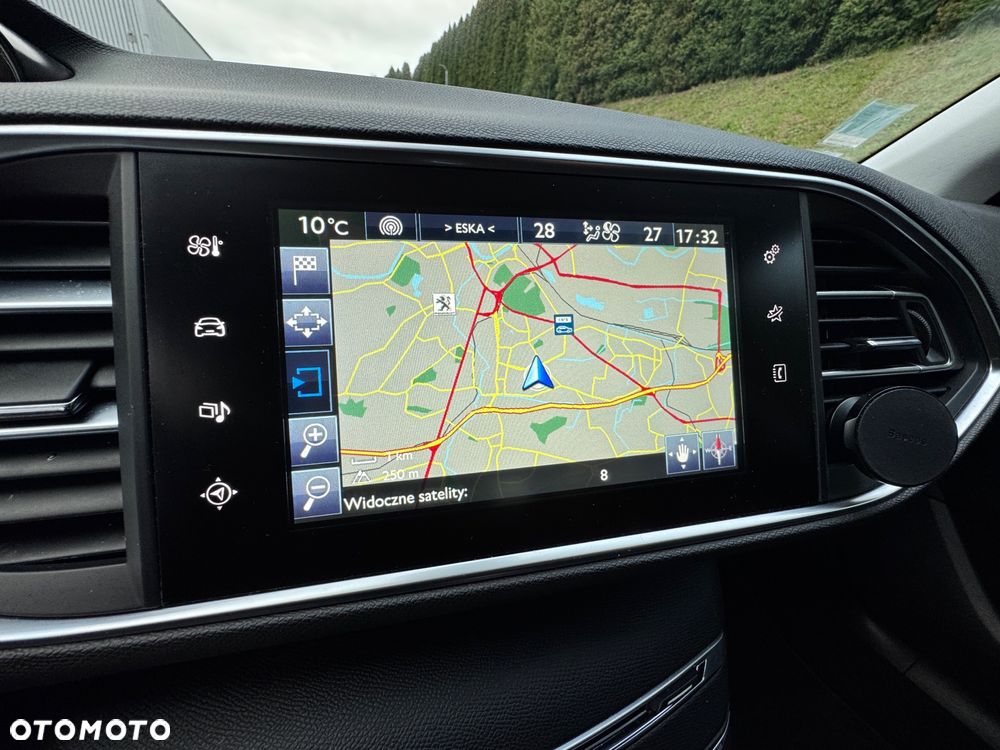 Peugeot 308 1.2 PureTech Allure S&S - 27