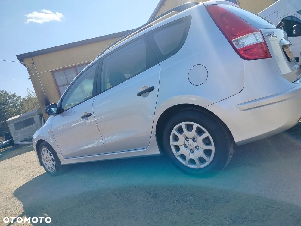 Hyundai i30 i30cw 1.4 blue Comfort - 9