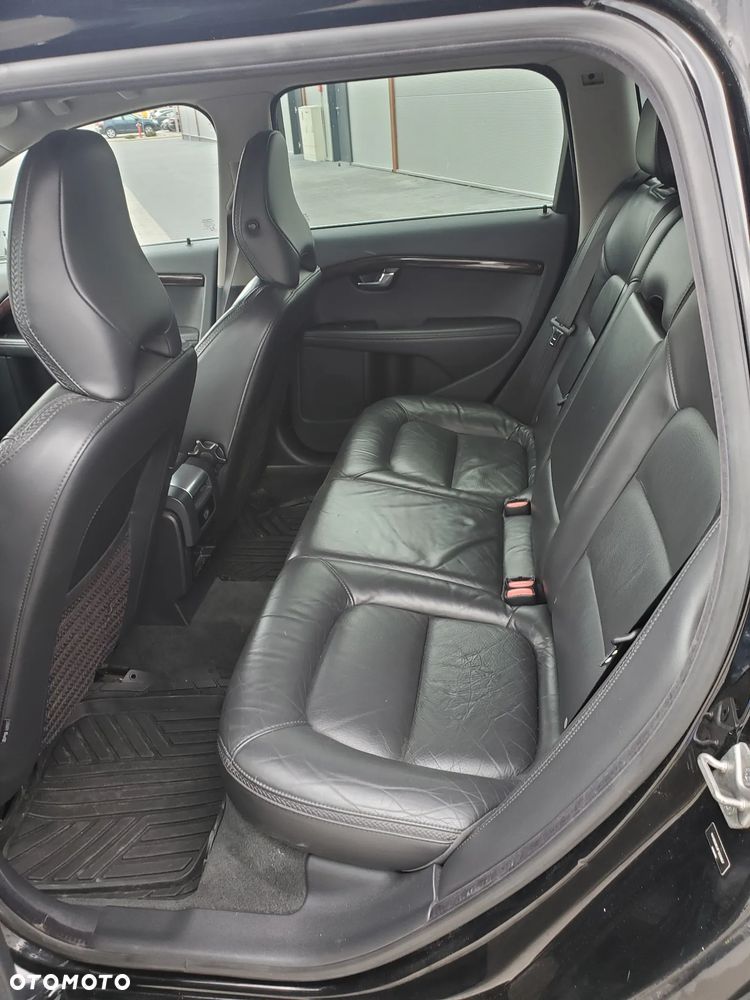 Volvo XC 70 T6 AWD Momentum - 11