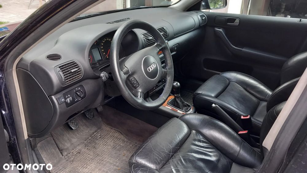 Audi A3 1.8T Ambition - 7