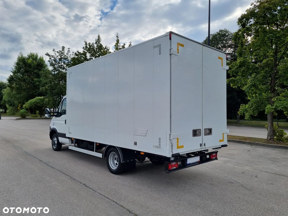 Iveco Daily 35C15 3.0 HPi 150KM 8-Palet Kontener dł 4.57 - 3