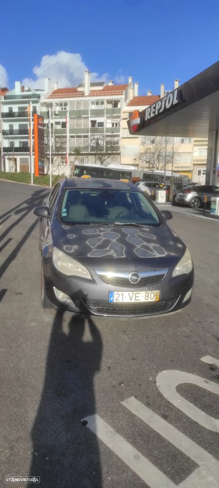 Opel Astra 1.7 CDTI DPF Cosmo - 9