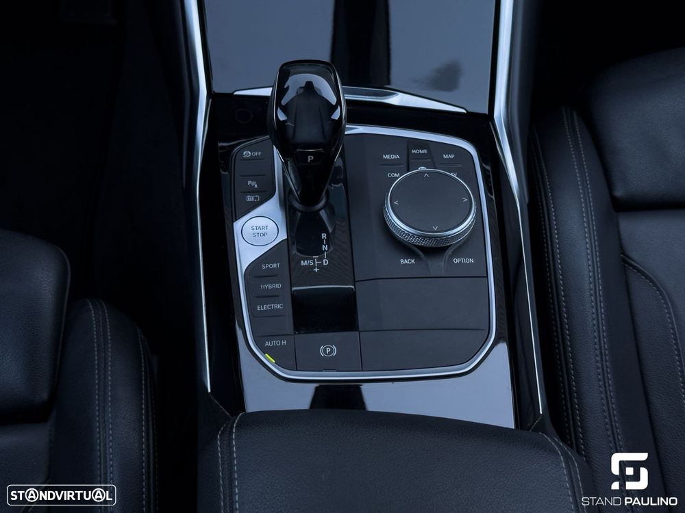 BMW 330 e Line Luxury Auto - 41