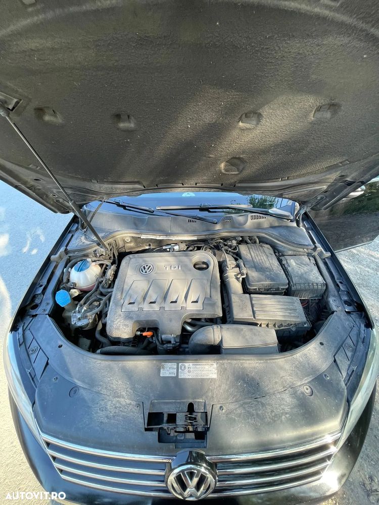 Volkswagen Passat 2.0 TDI DSG Comfortline - 10