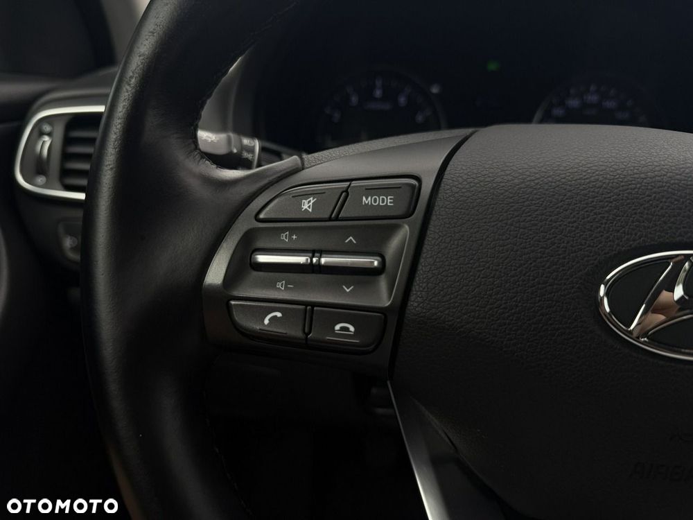 Hyundai i30 1.5 DPI Classic + - 18
