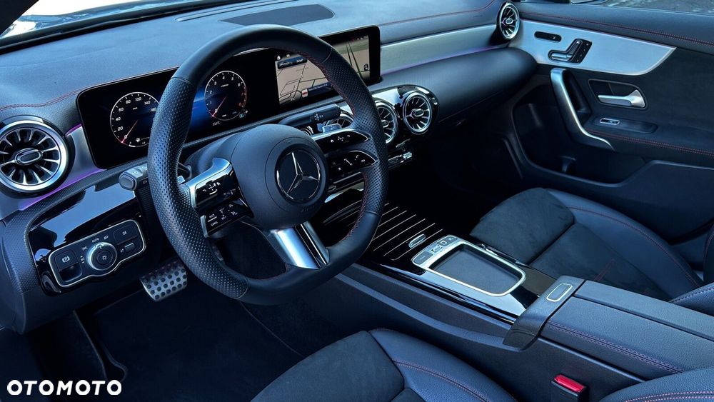 Mercedes-Benz CLA 200 mHEV AMG Line 7G-DCT - 11
