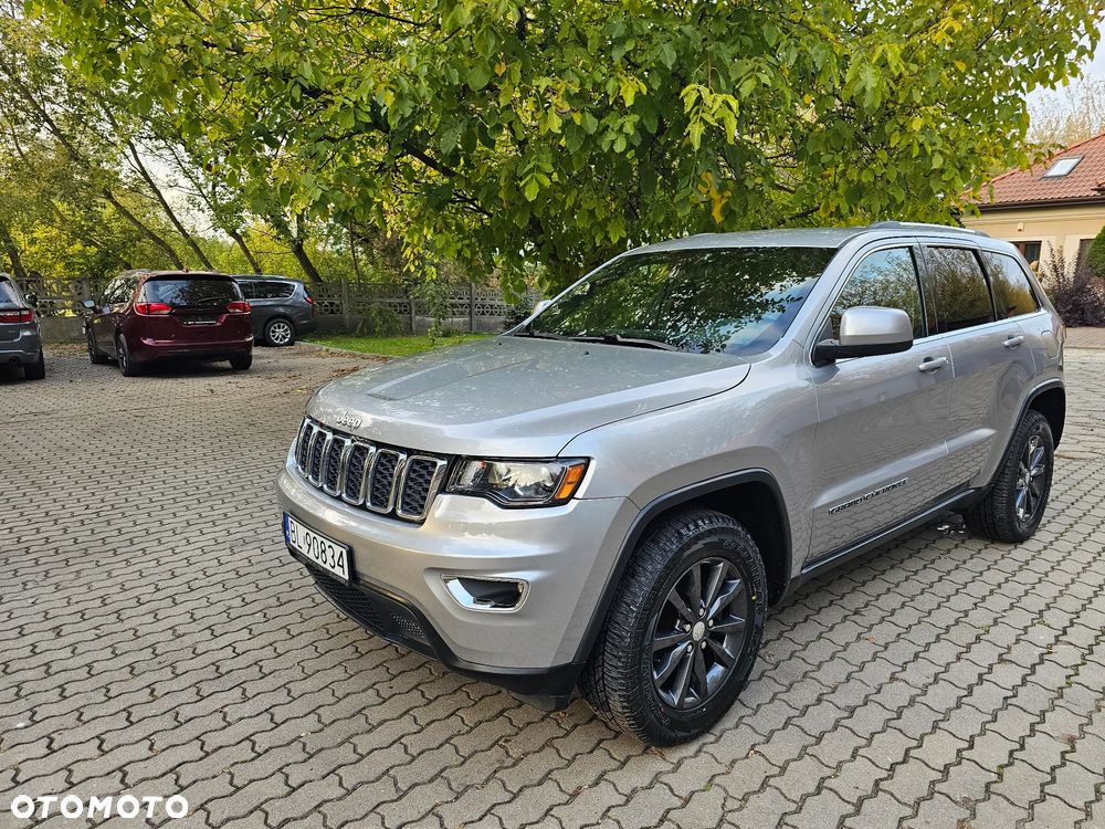 Jeep Grand Cherokee - 1