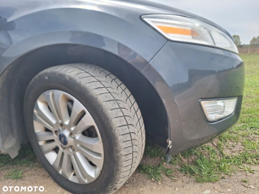 Ford Mondeo 2.0 TDCi Ghia - 12