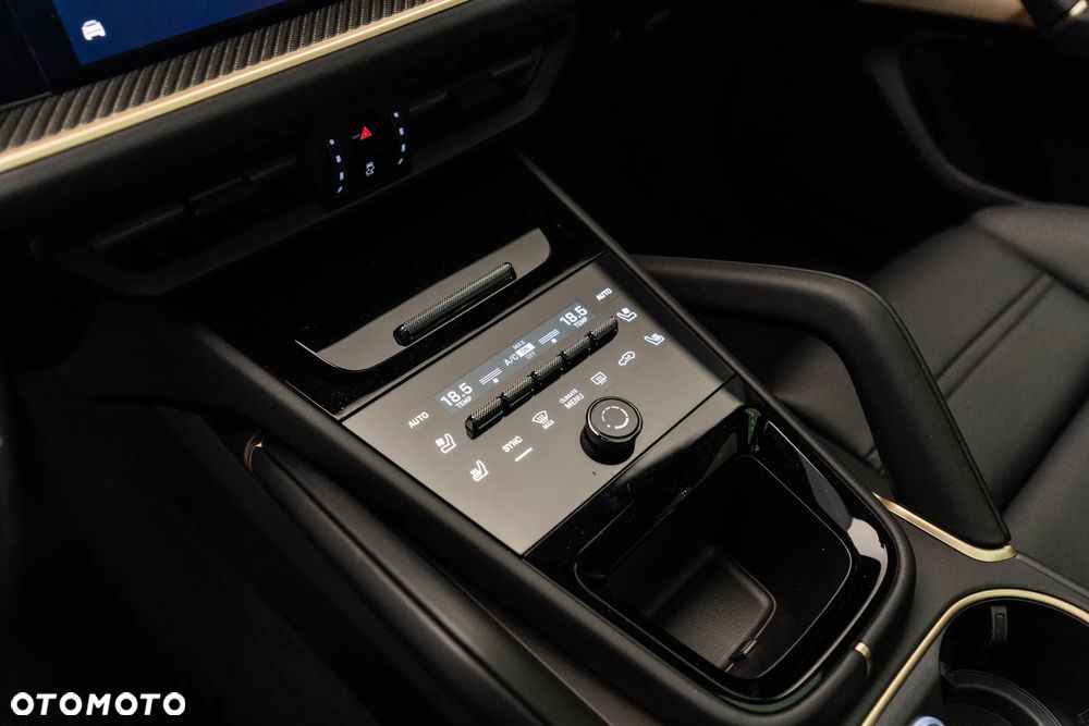 Porsche Cayenne S E-Hybrid PHEV Black Edition - 25