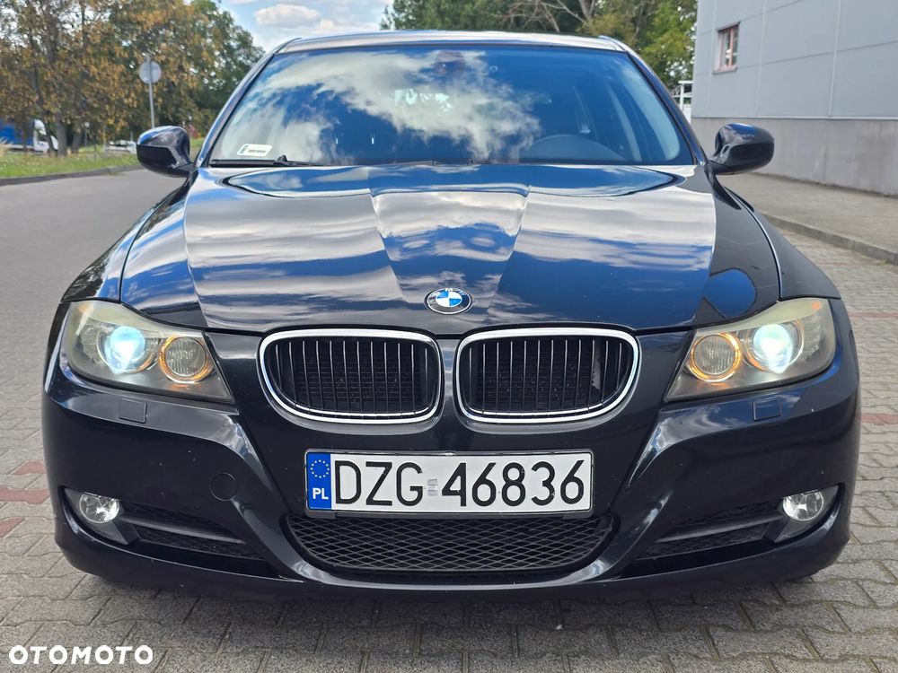 BMW Seria 3 320i - 17