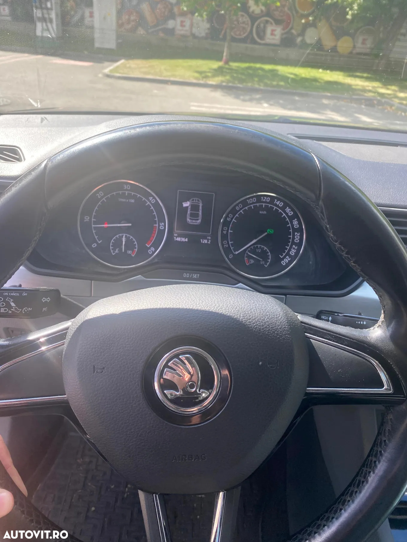 Skoda Superb 2.0 TDI DSG Style - 6