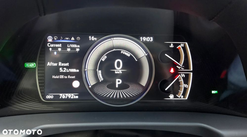Lexus ES 300h Business Edition - 18