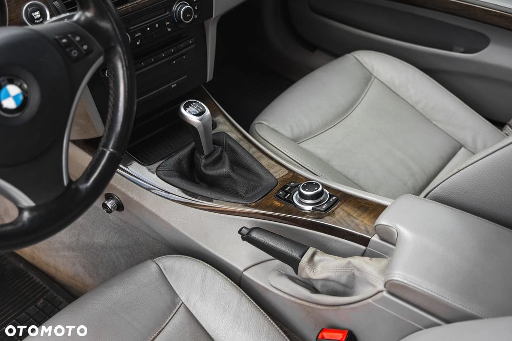 BMW Seria 3 320d - 39