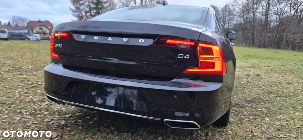 Volvo S90 D4 SCR Momentum - 9