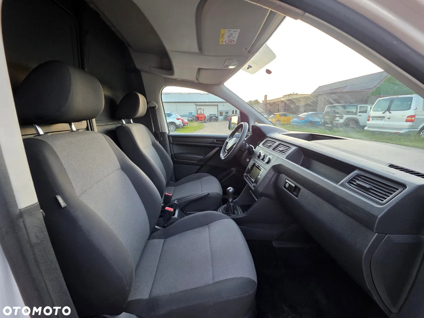 Volkswagen Caddy - 16
