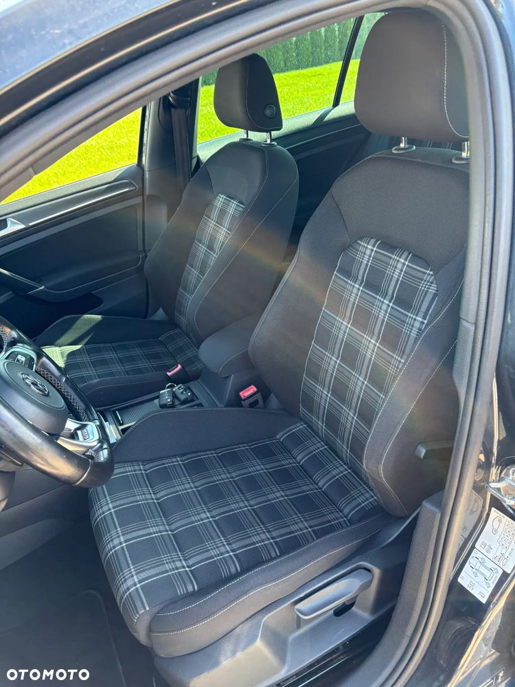 Volkswagen Golf GTD 2.0 TDI SCR DSG - 11