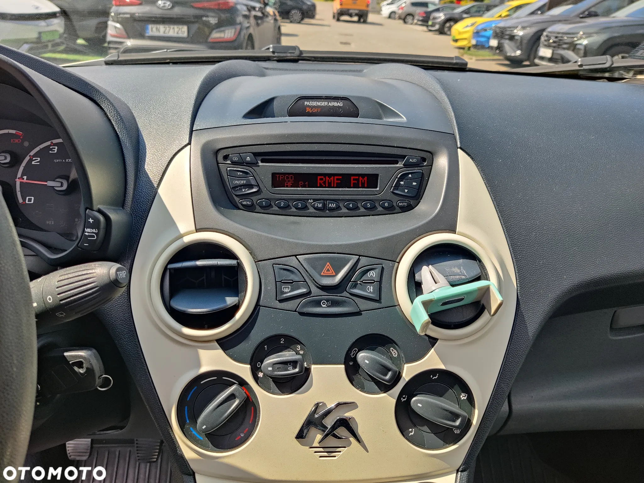 Ford KA 1.2 Titanium ASS EU6 - 10