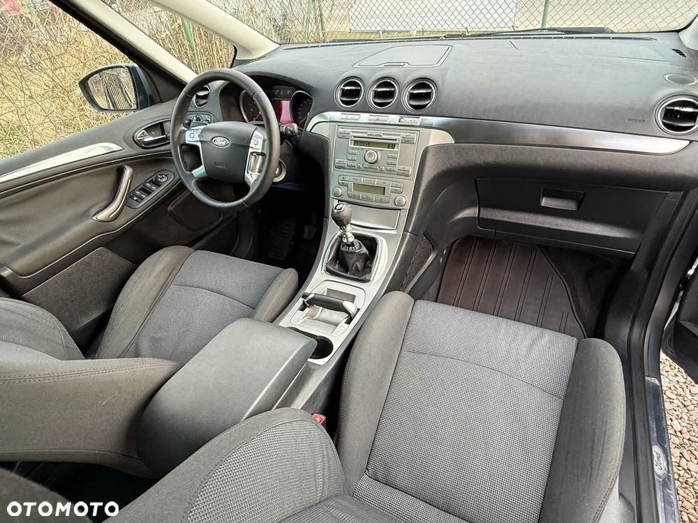 Ford S-Max 2.0 TDCi DPF Titanium - 17