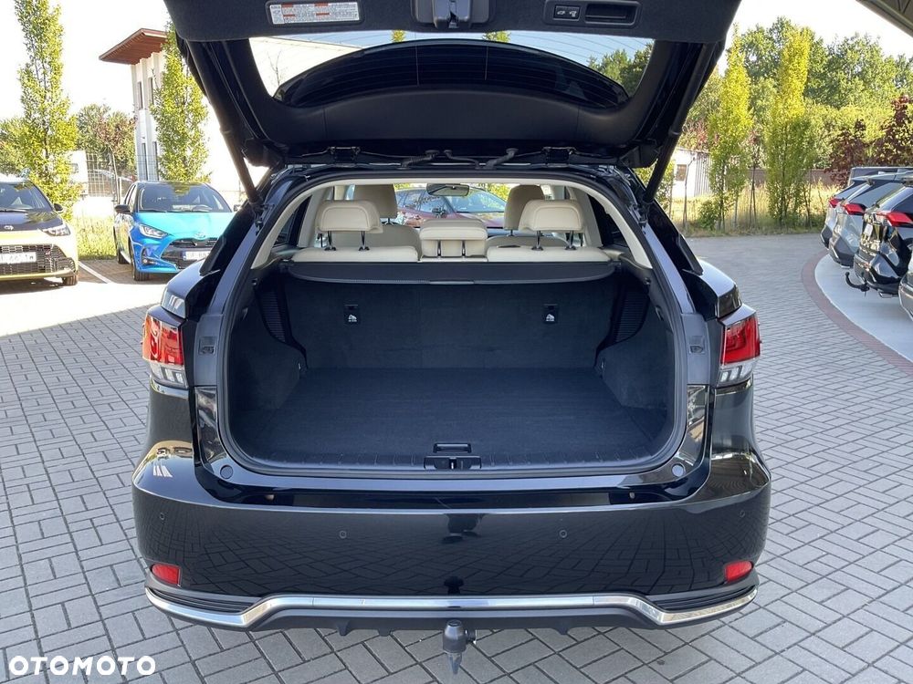 Lexus RX 450h Business Edition - 13