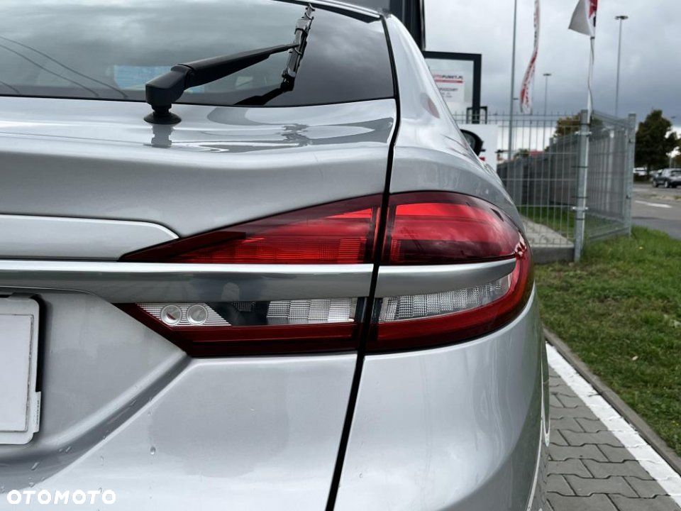 Ford Mondeo - 9