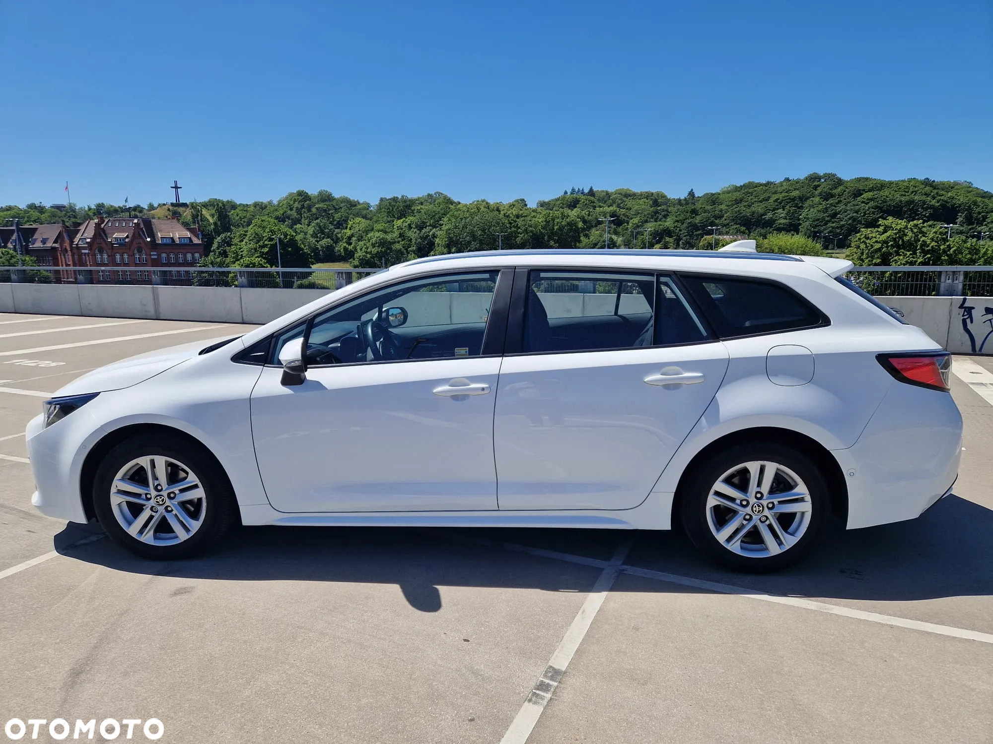 Toyota Corolla 1.8 Hybrid Comfort - 8