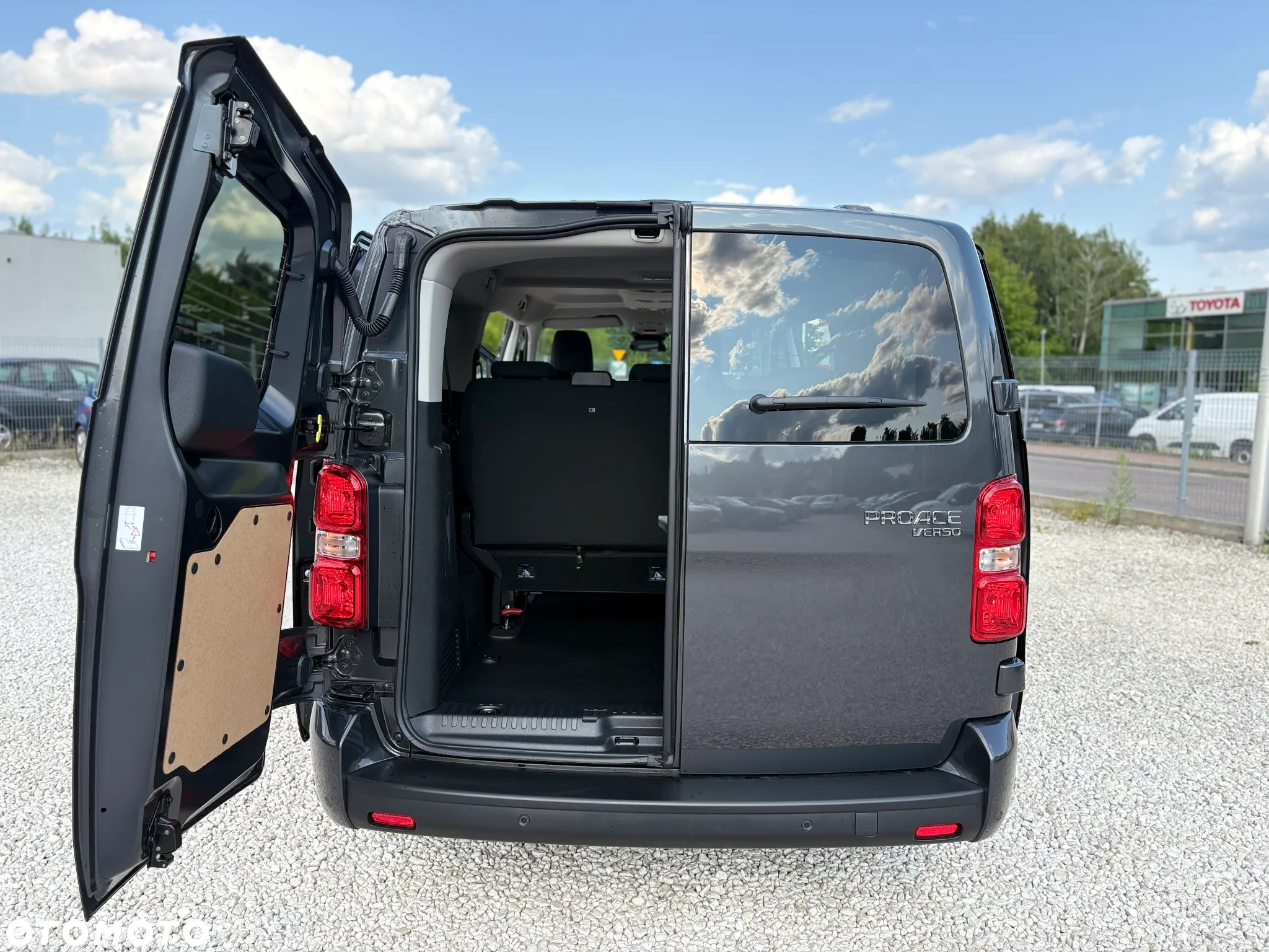 Toyota Proace Verso 2.0 D4-D Long Business - 17
