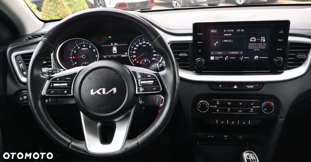 Kia XCeed - 18