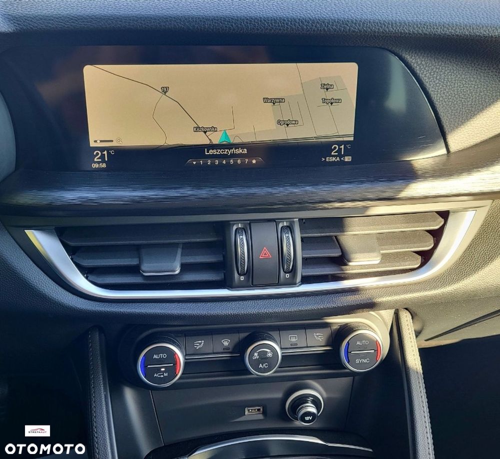 Alfa Romeo Stelvio - 27
