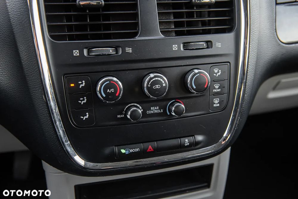 Dodge Grand Caravan 3.6 R/T - 28