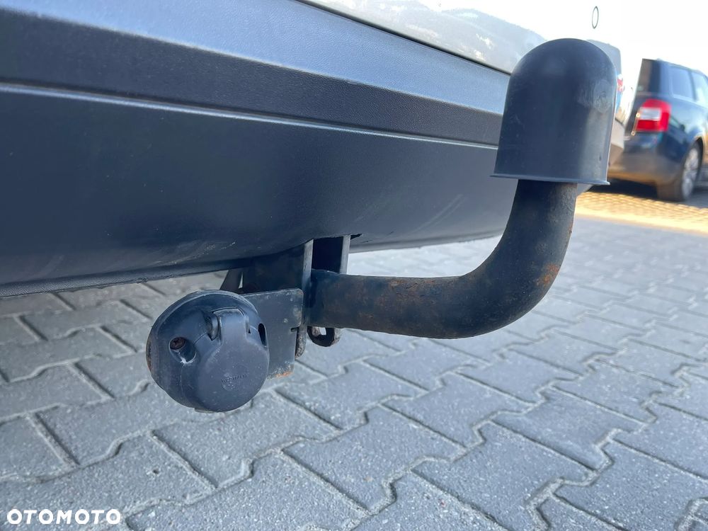 Volkswagen Passat Variant 2.0 TDI DPF BlueMot Comfortline - 29