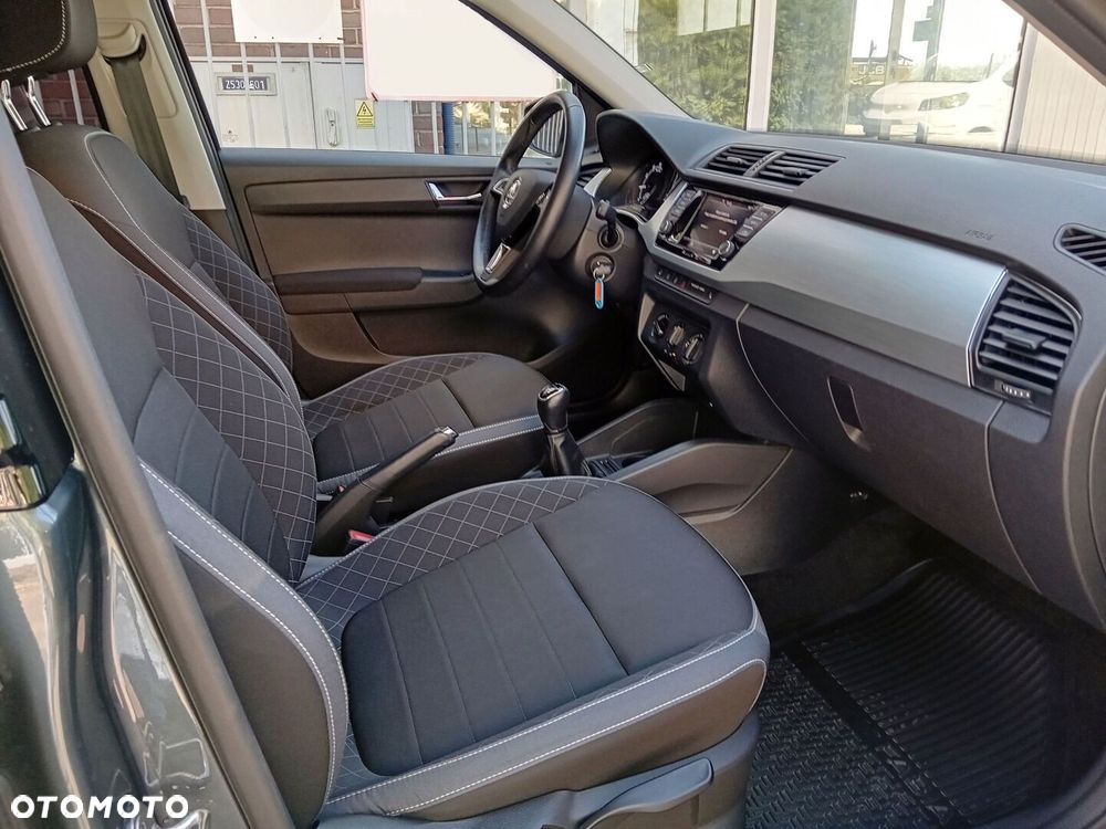 Skoda Fabia 1.0 TSI Ambition - 6